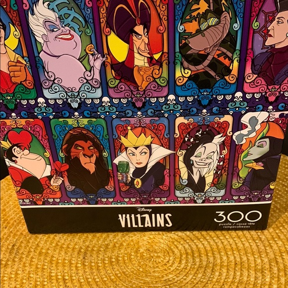 Disney Villains Puzzle with Vibrant Colors - Picture 3 of 6